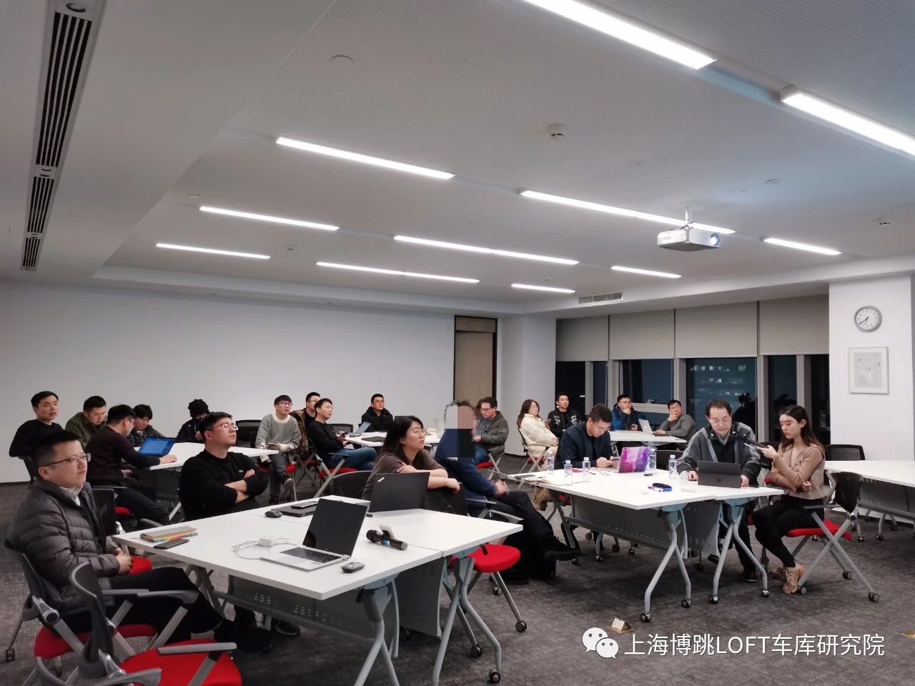 绵阳杭州LOFT车库专题会